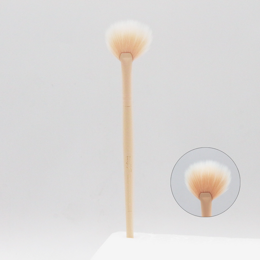 Small fan brush K014